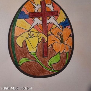 Ölfensterbild in Eiform mit Kreuz und Blumen